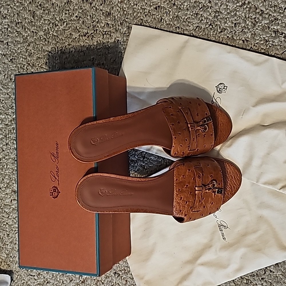 BRAND NEW Loro Piana summer charms sandals - Picture 6 of 9